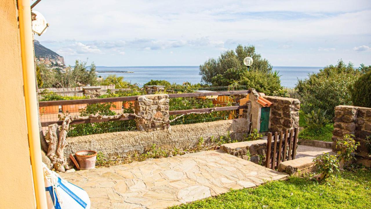 Casa Ariel Per 4, A Pochi Passi Dalla Spiaggia Iun R0963 Cala Gonone Exterior photo